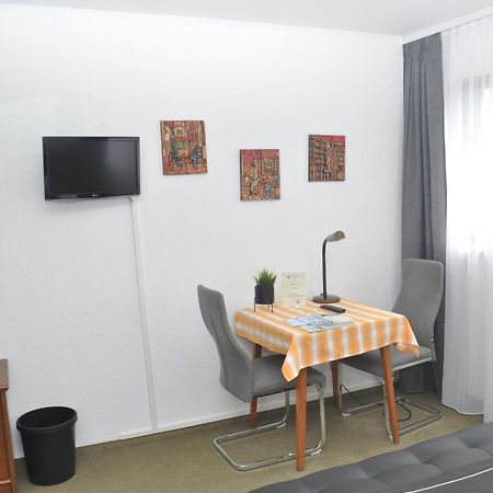 Hotel Kuehns Muehle Oestrich-Winkel Exteriör bild