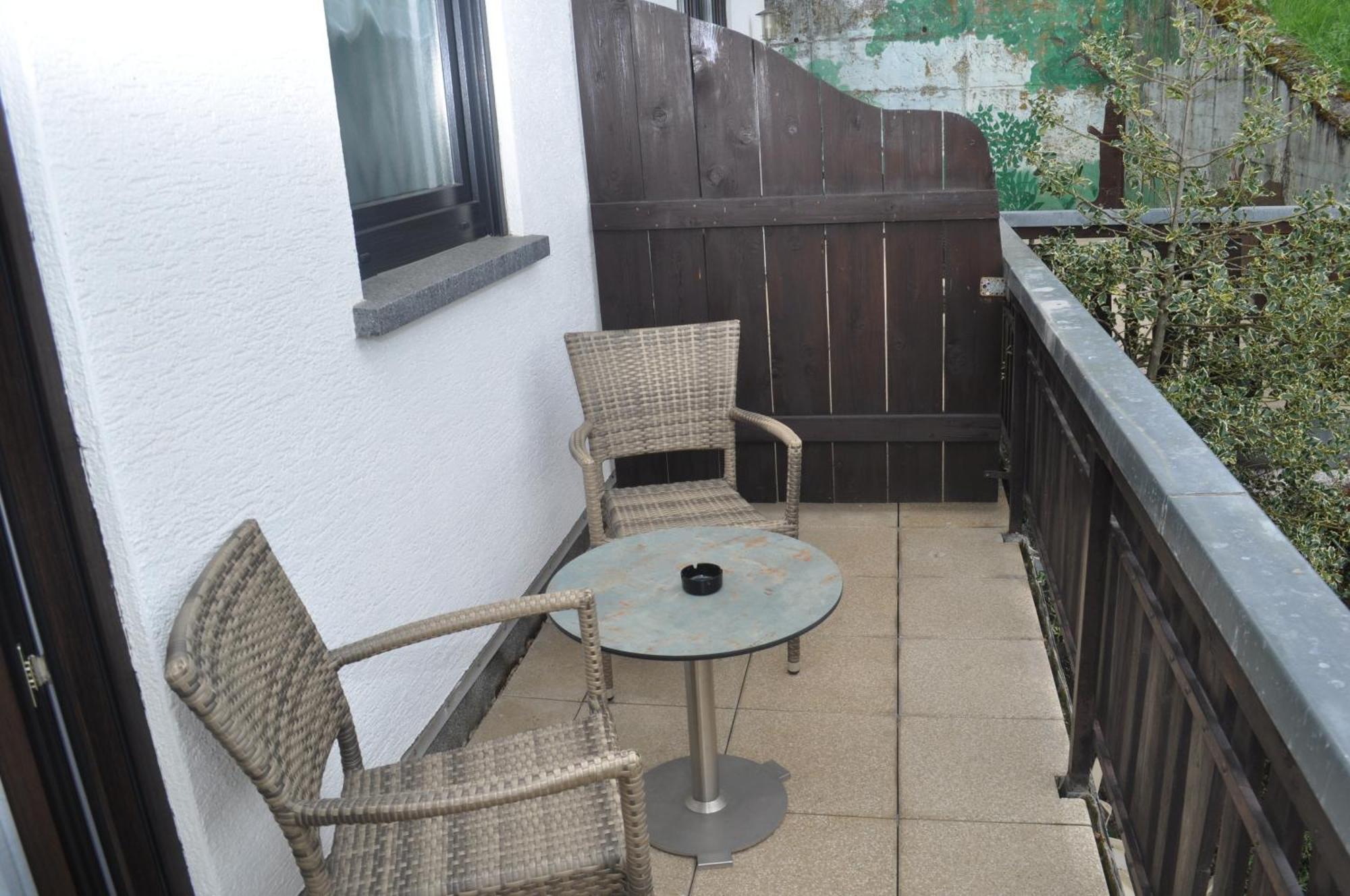 Hotel Kuehns Muehle Oestrich-Winkel Exteriör bild