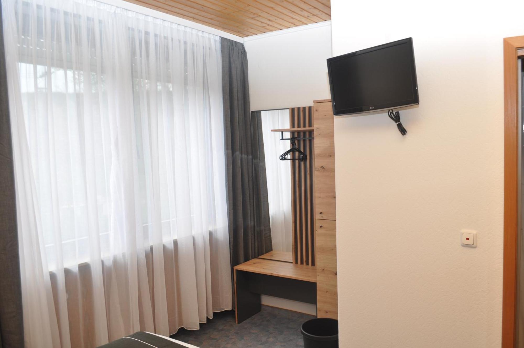 Hotel Kuehns Muehle Oestrich-Winkel Exteriör bild