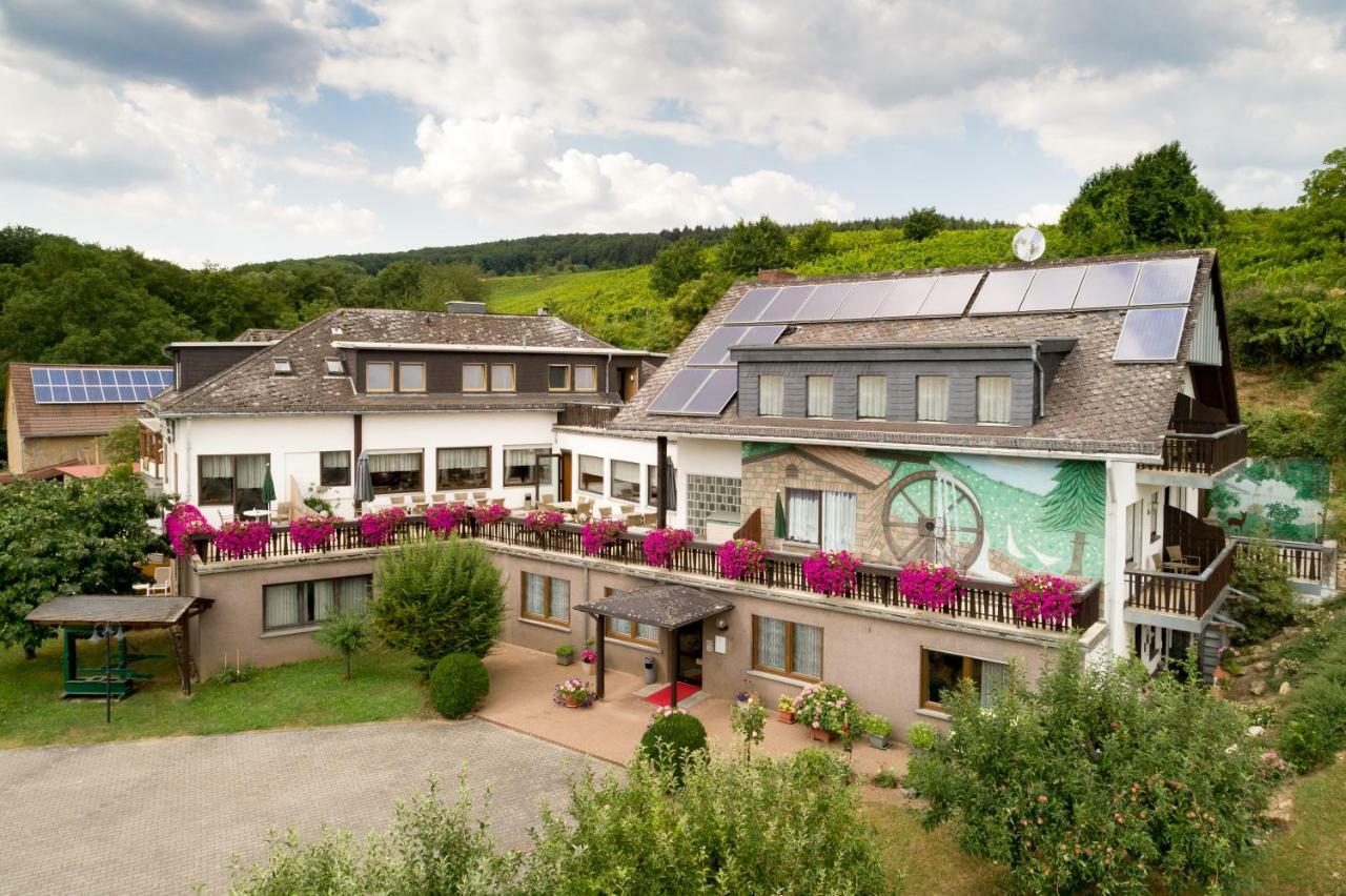 Hotel Kuehns Muehle Oestrich-Winkel Exteriör bild